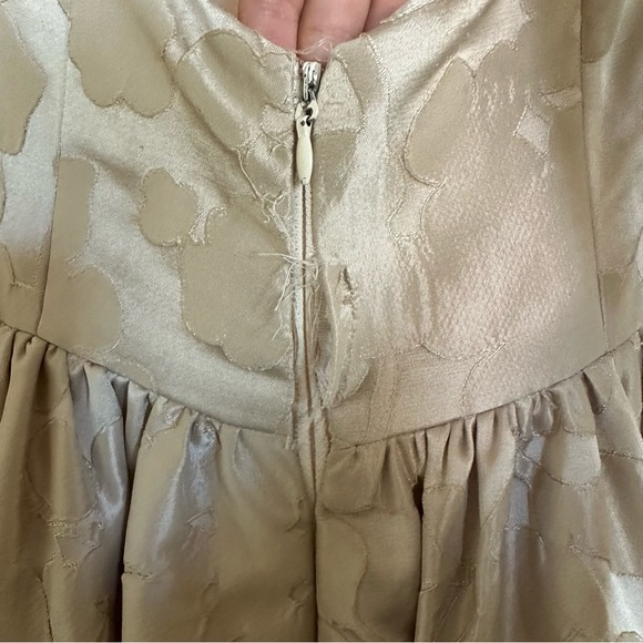 Modern Trousseau Regan Silk Brocade Gown - Picture 7 of 16